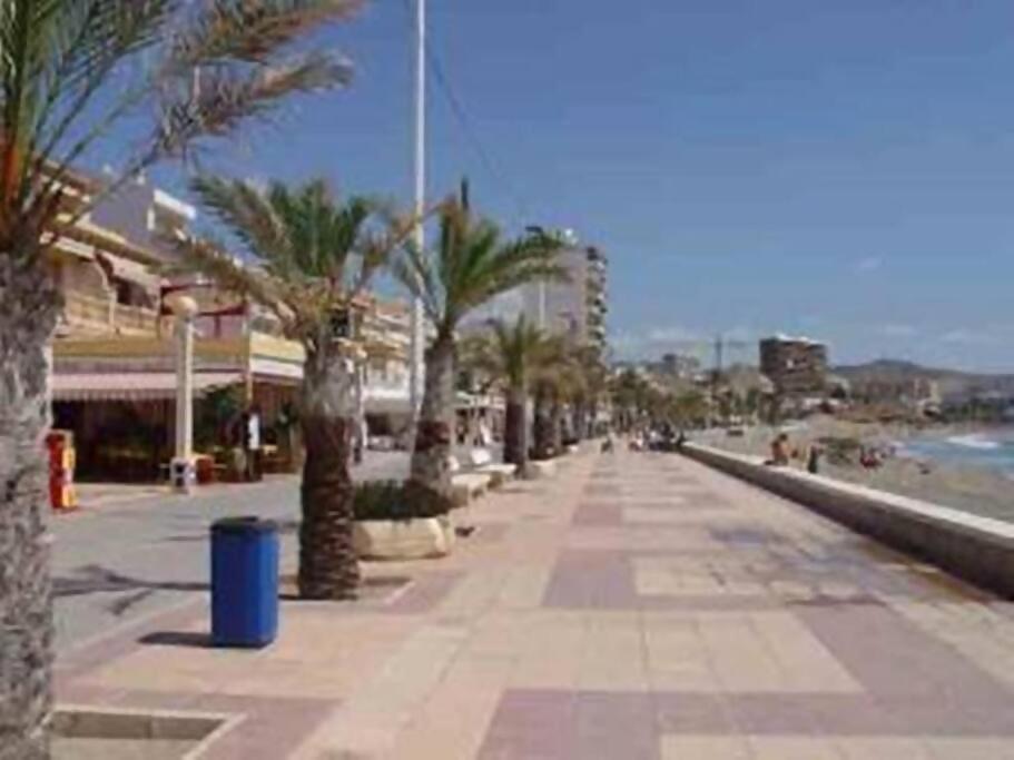 Beachside Apartment In The Centre Of אל קאמפיו מראה חיצוני תמונה