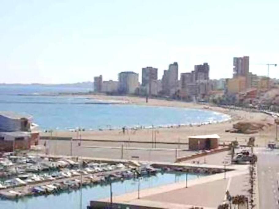 Beachside Apartment In The Centre Of אל קאמפיו מראה חיצוני תמונה