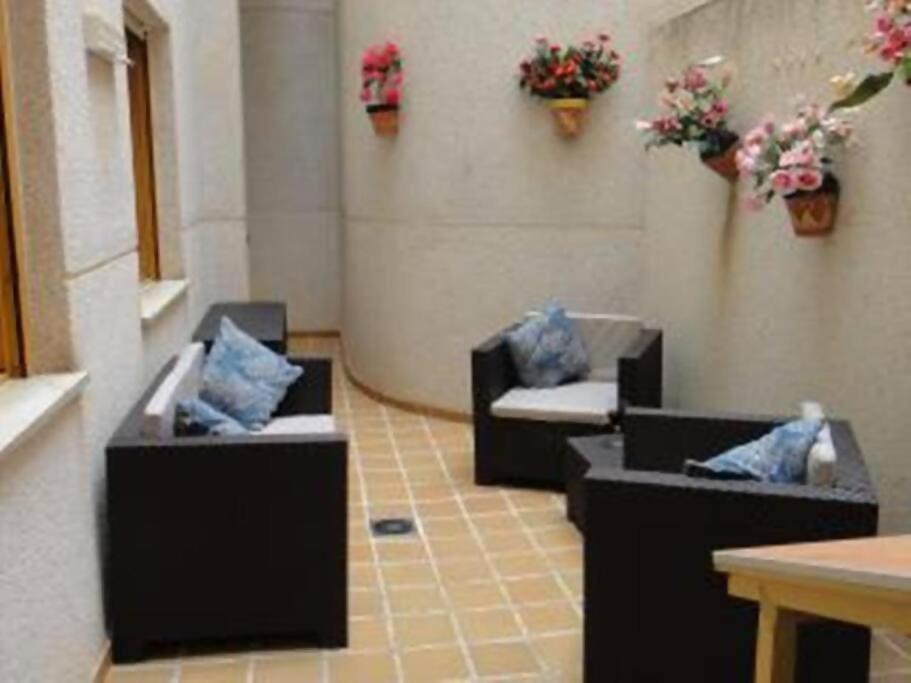 Beachside Apartment In The Centre Of אל קאמפיו מראה חיצוני תמונה