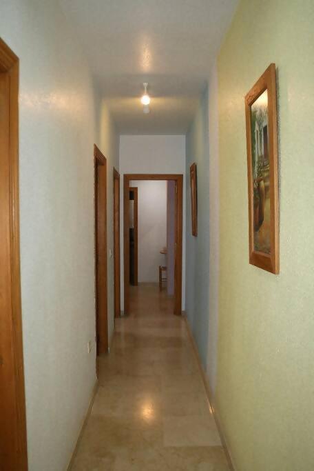 Beachside Apartment In The Centre Of אל קאמפיו מראה חיצוני תמונה
