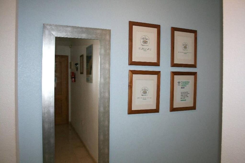 Beachside Apartment In The Centre Of אל קאמפיו מראה חיצוני תמונה