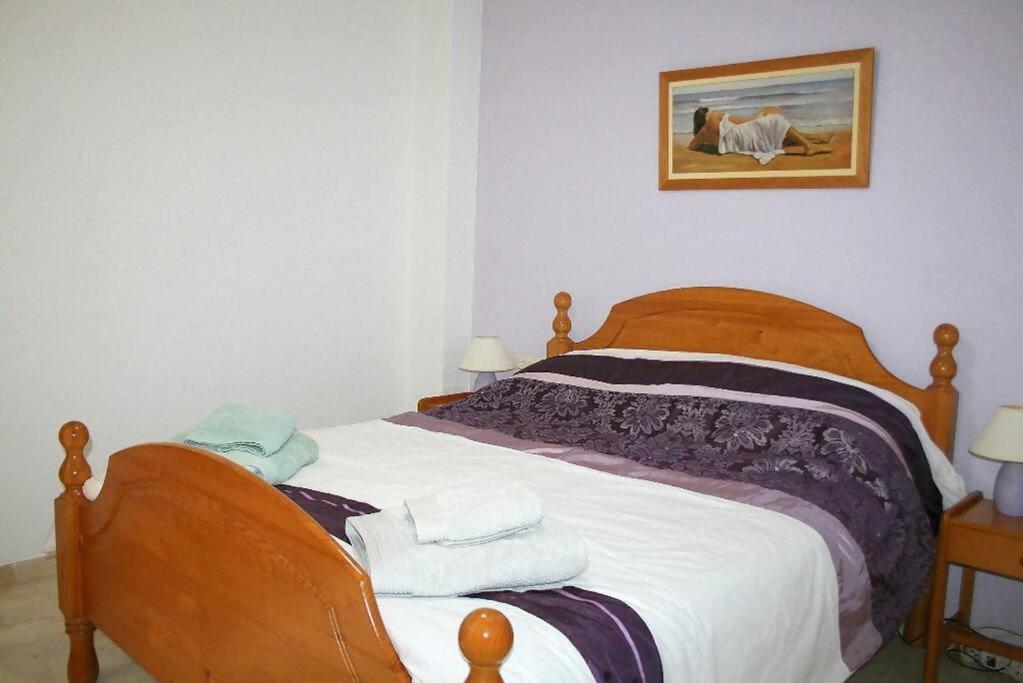 Beachside Apartment In The Centre Of אל קאמפיו מראה חיצוני תמונה