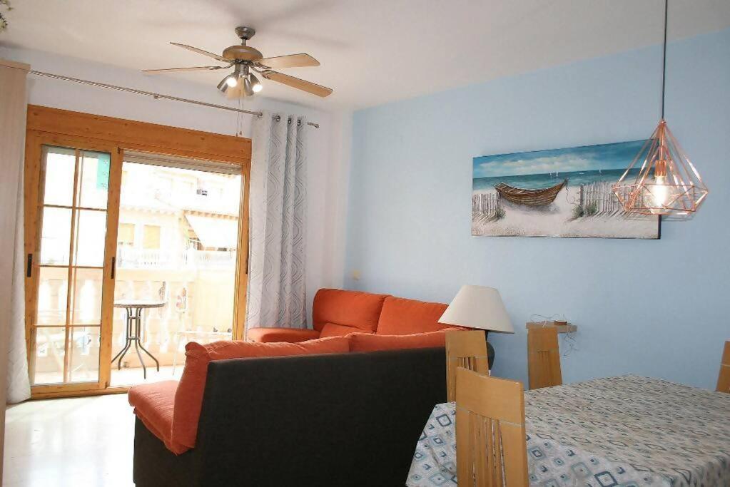 Beachside Apartment In The Centre Of אל קאמפיו מראה חיצוני תמונה